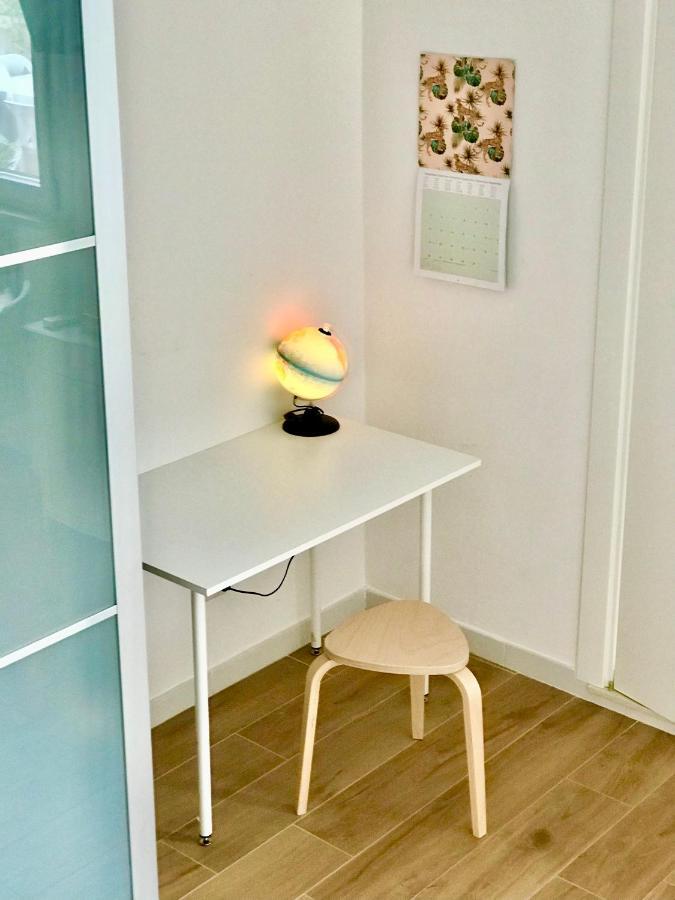 Stanza E Bagno Privato, Idromassaggio Con Extra Fee, In Appartamento Феррара Экстерьер фото