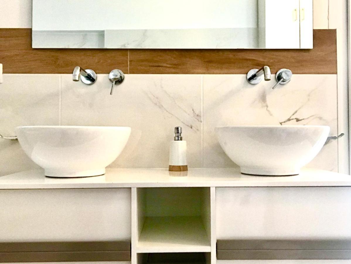 Stanza E Bagno Privato, Idromassaggio Con Extra Fee, In Appartamento Феррара Экстерьер фото